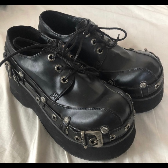 DEMONIA ISO - Picture 4 of 4